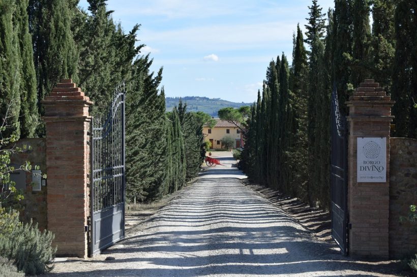 Borgo Divino entree – Toscane – Italie